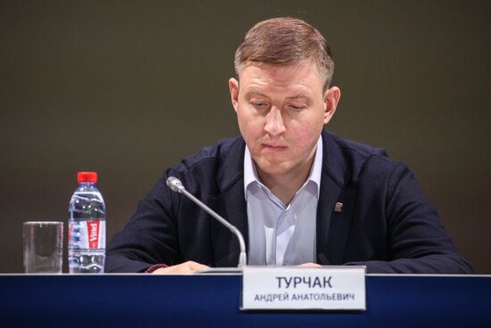 Врио главы Мурманской области А. Чибис выдвинут кандидатом в губернаторы от "Единой России"