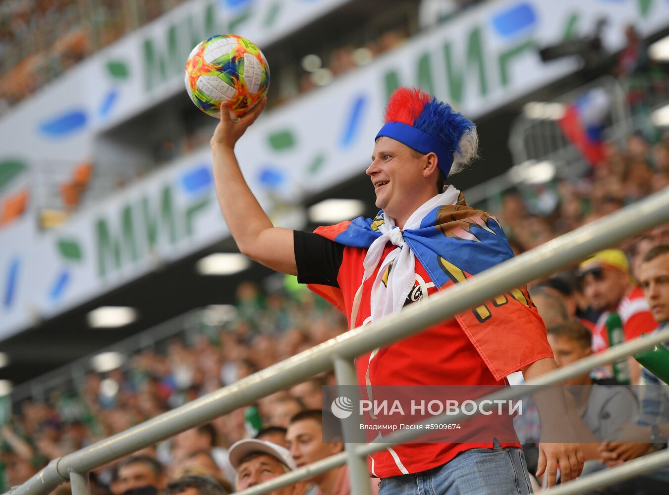 Футбол. Отборочный ЧЕ-2020. Матч Россия - Сан-Марино