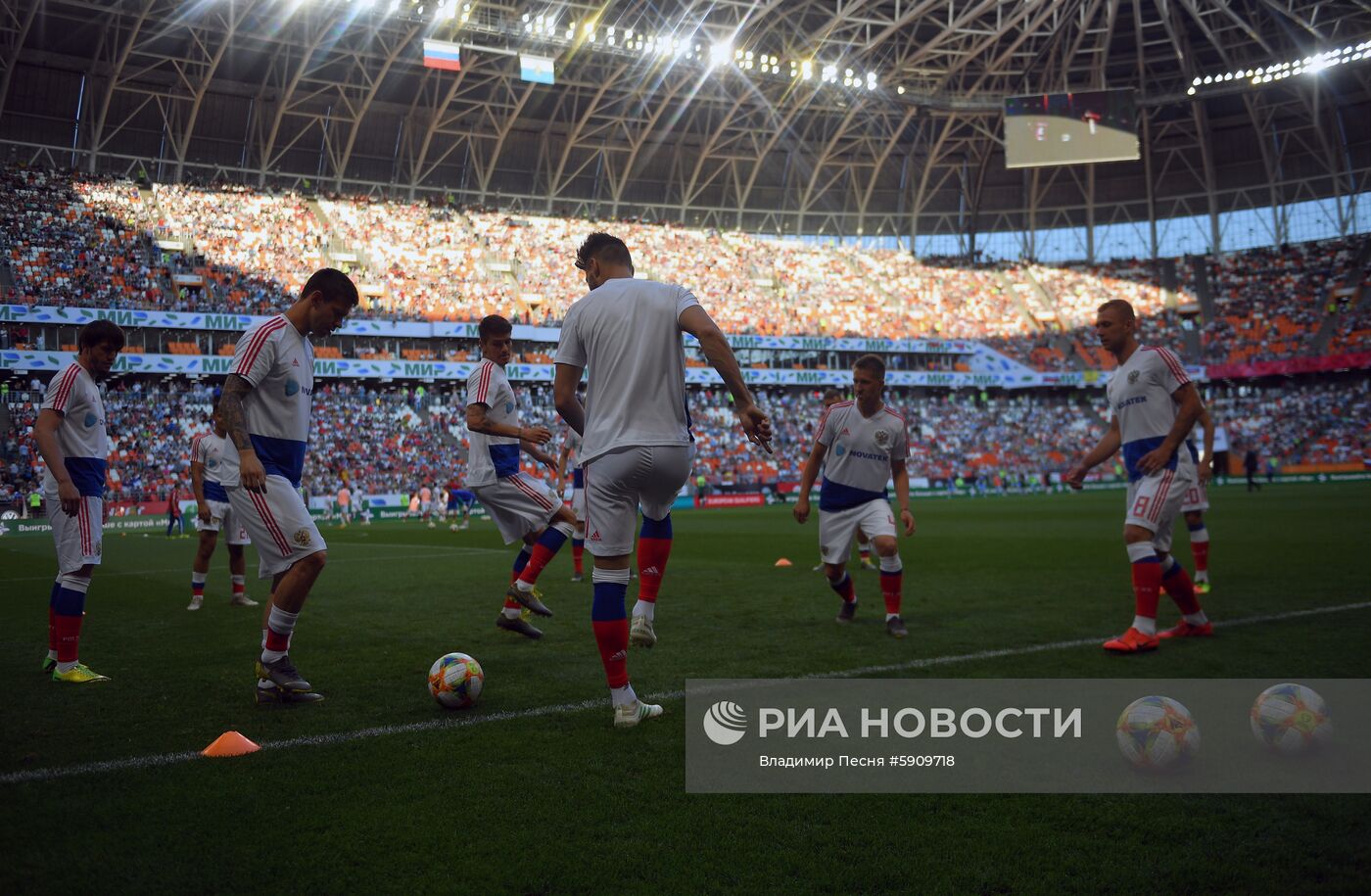 Футбол. Отборочный ЧЕ-2020. Матч Россия - Сан-Марино