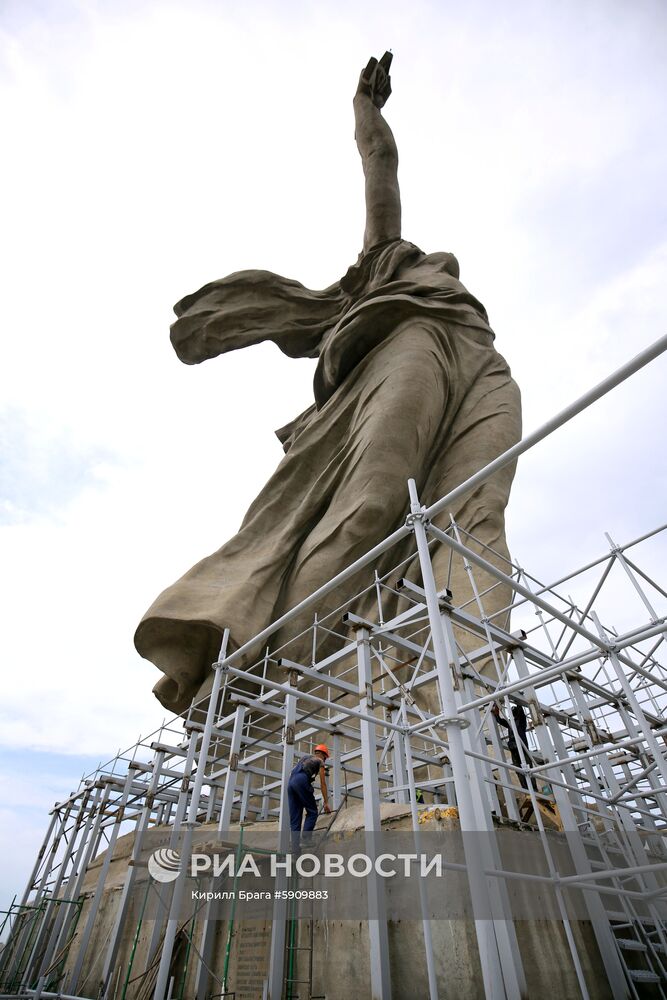 Реконструкция монумента «Родина-мать зовет!» на Мамаевом кургане 