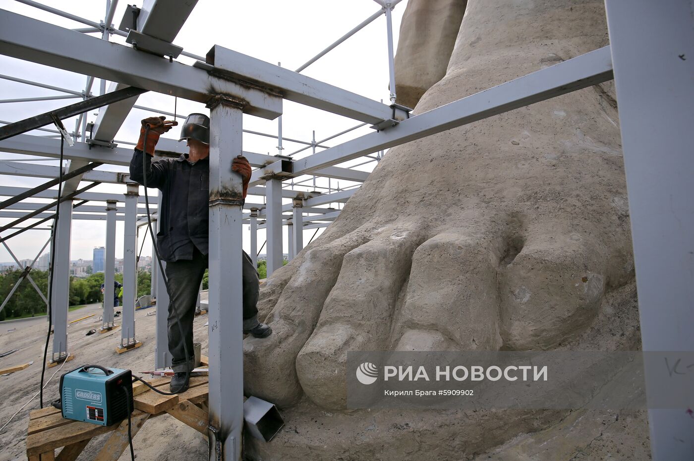 Реконструкция монумента «Родина-мать зовет!» на Мамаевом кургане