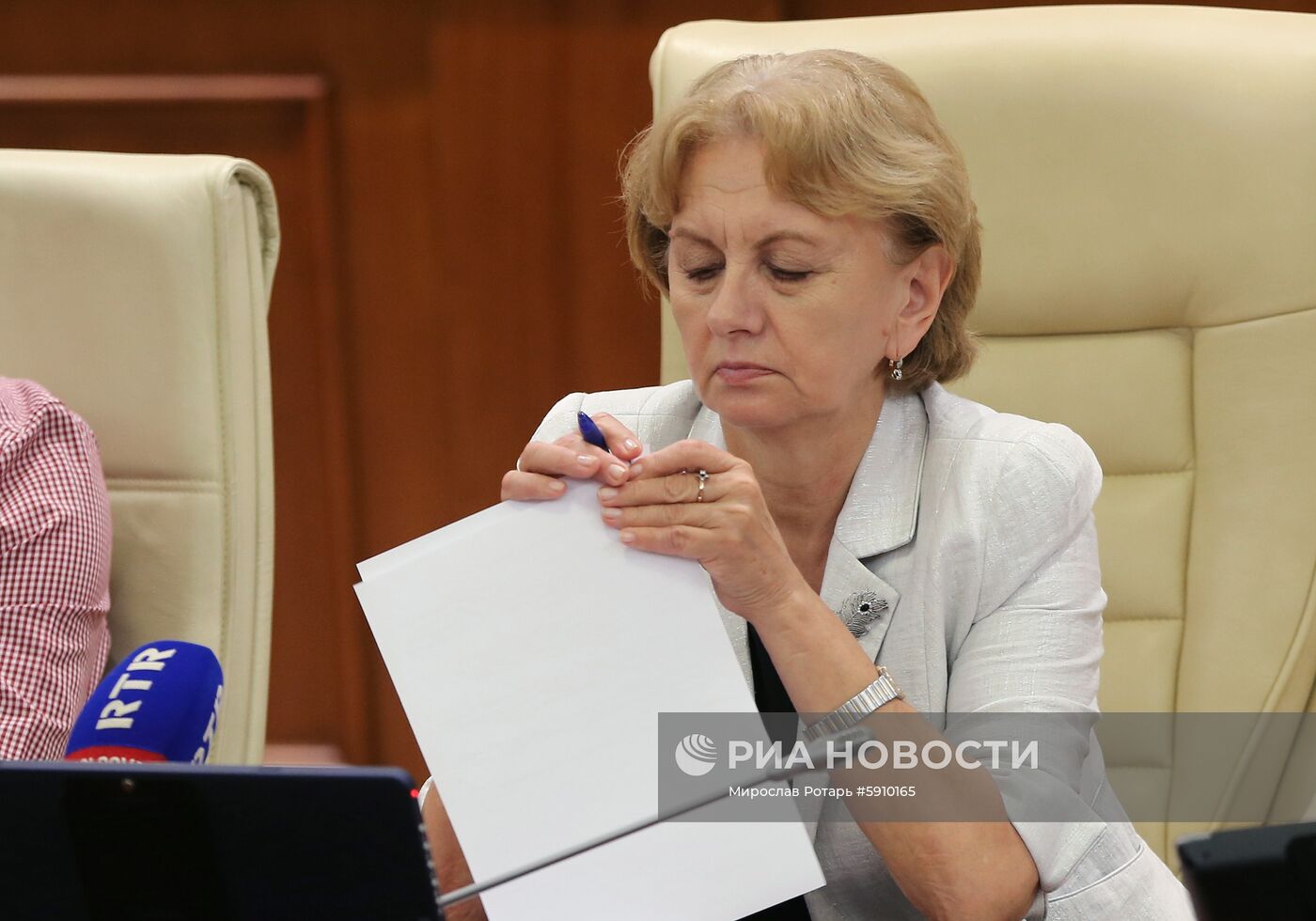 Заседание парламента Молдавии 