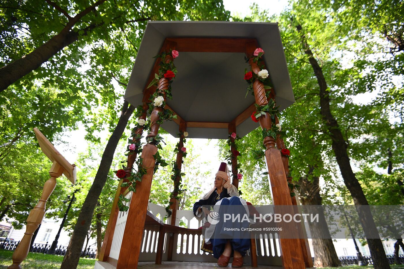 Фестиваль "Времена и эпохи" в Москве