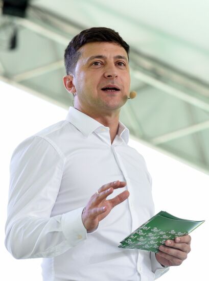 Съезд партии "Слуга народа" в Киеве