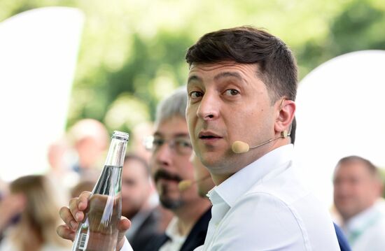 Съезд партии "Слуга народа" в Киеве