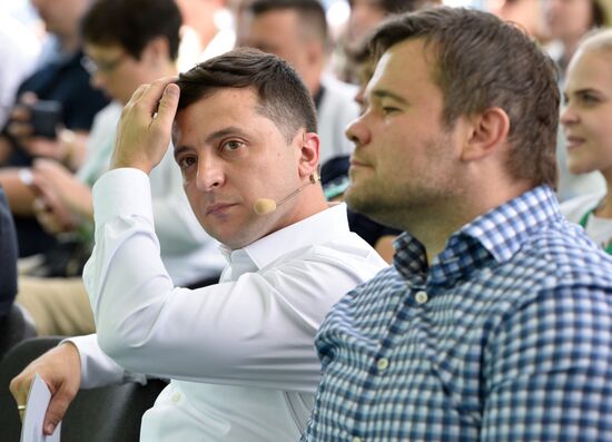 Съезд партии "Слуга народа" в Киеве