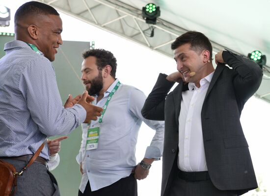 Съезд партии "Слуга народа" в Киеве