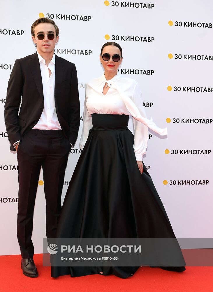 Открытый российский кинофестиваль "Кинотавр". День первый