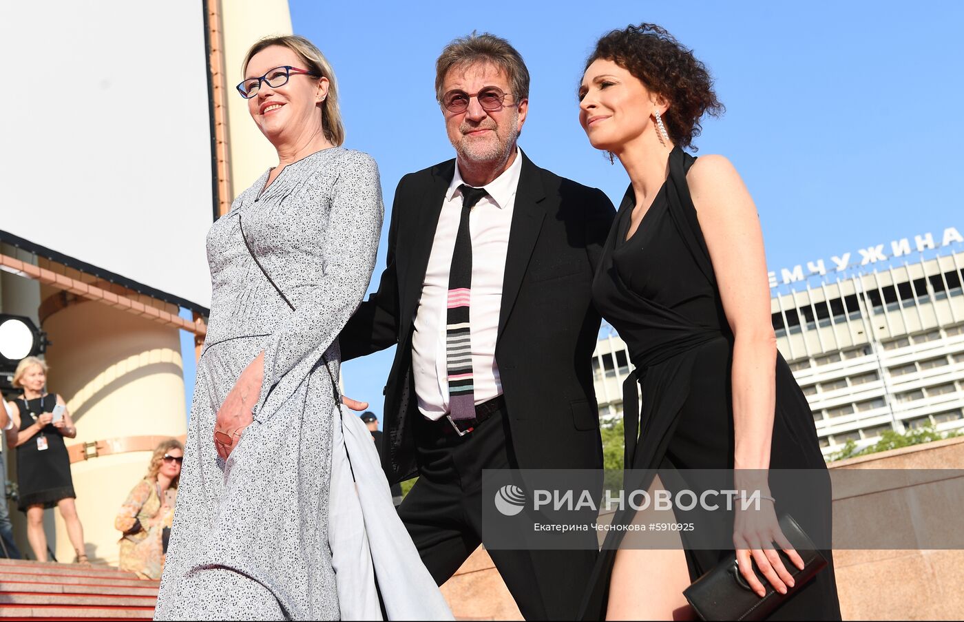 Открытый российский кинофестиваль "Кинотавр". День первый