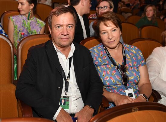 Открытый российский кинофестиваль "Кинотавр". День первый