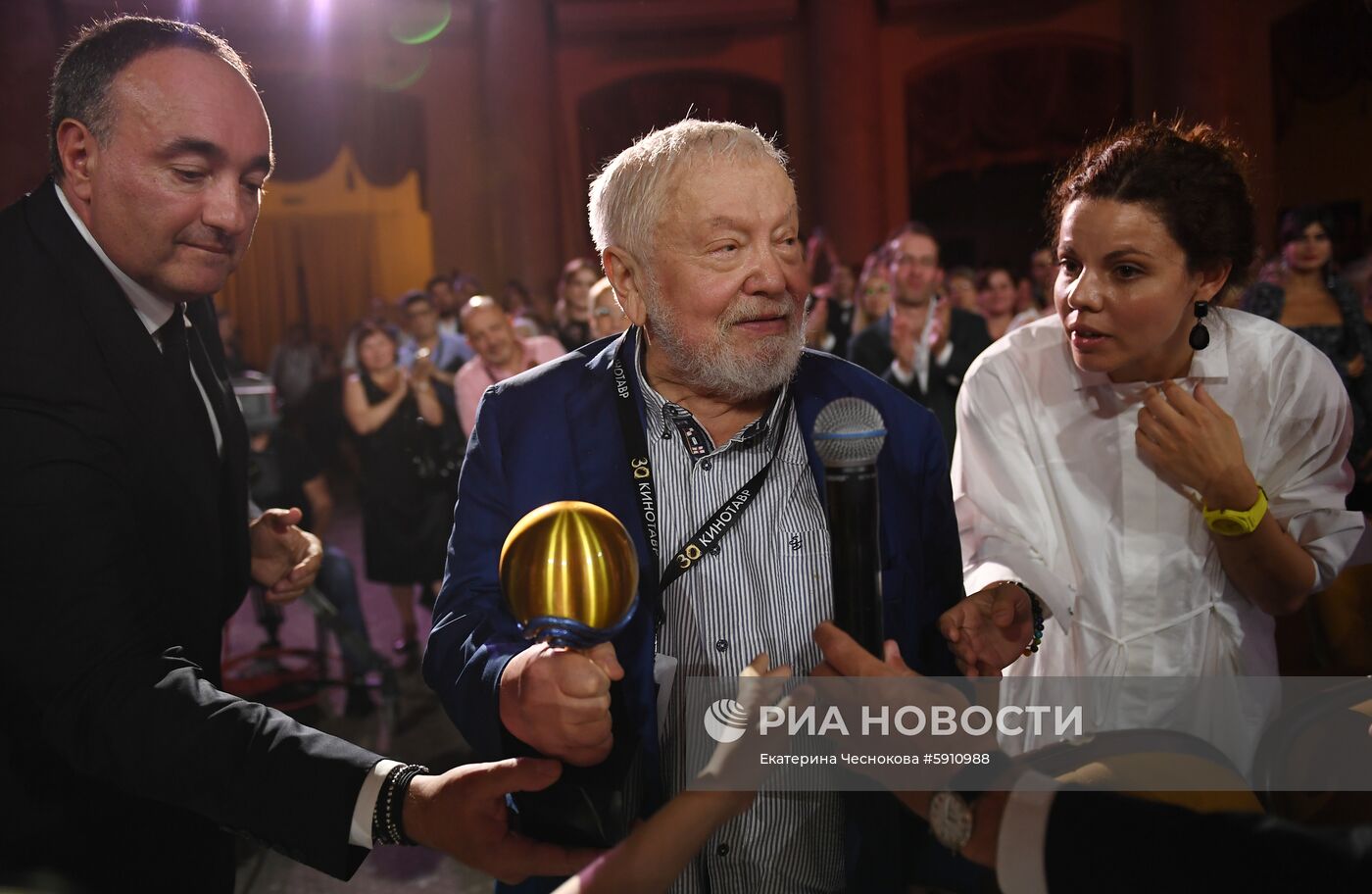 Открытый российский кинофестиваль "Кинотавр". День первый