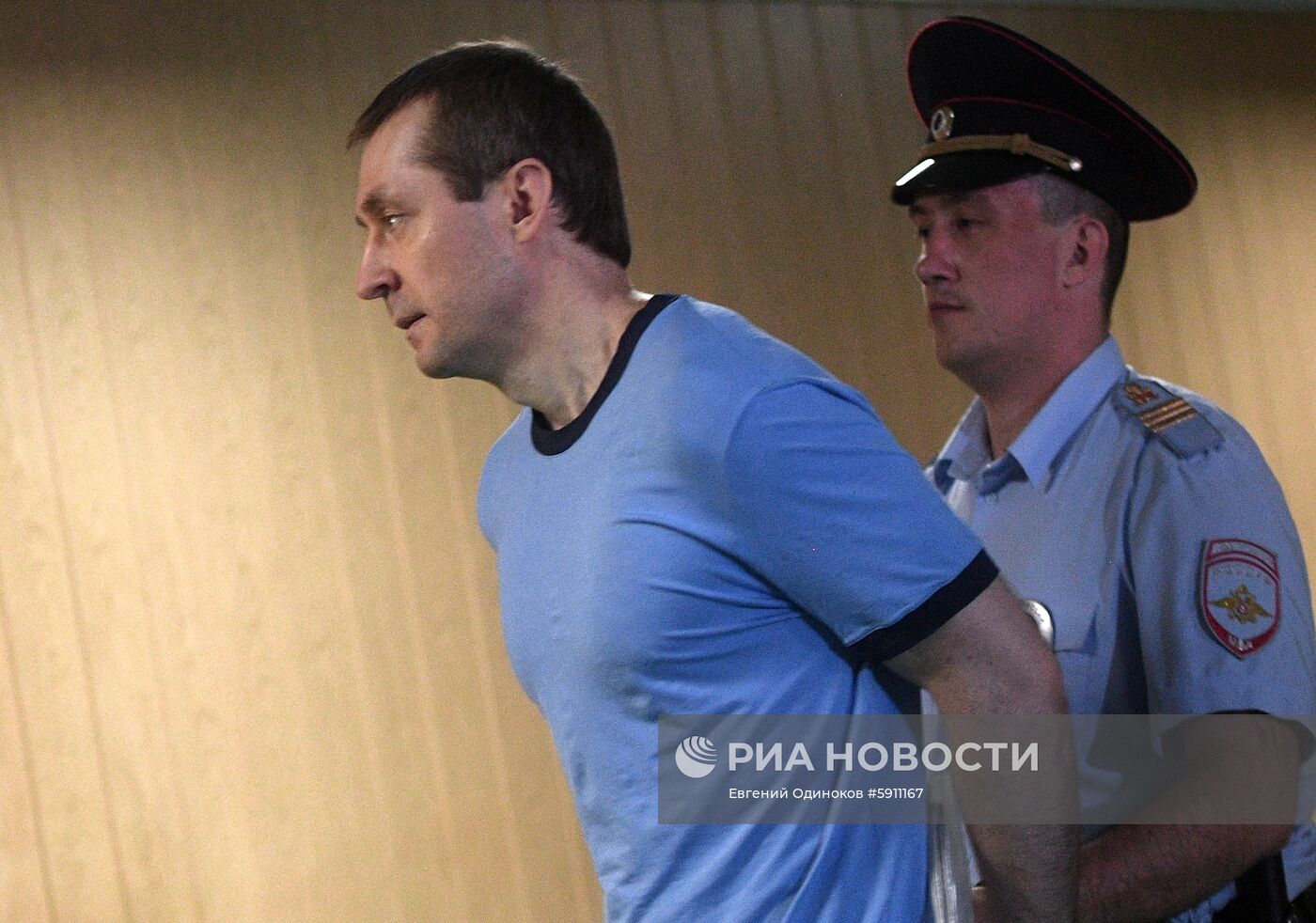 Оглашение приговора Д. Захарченко 