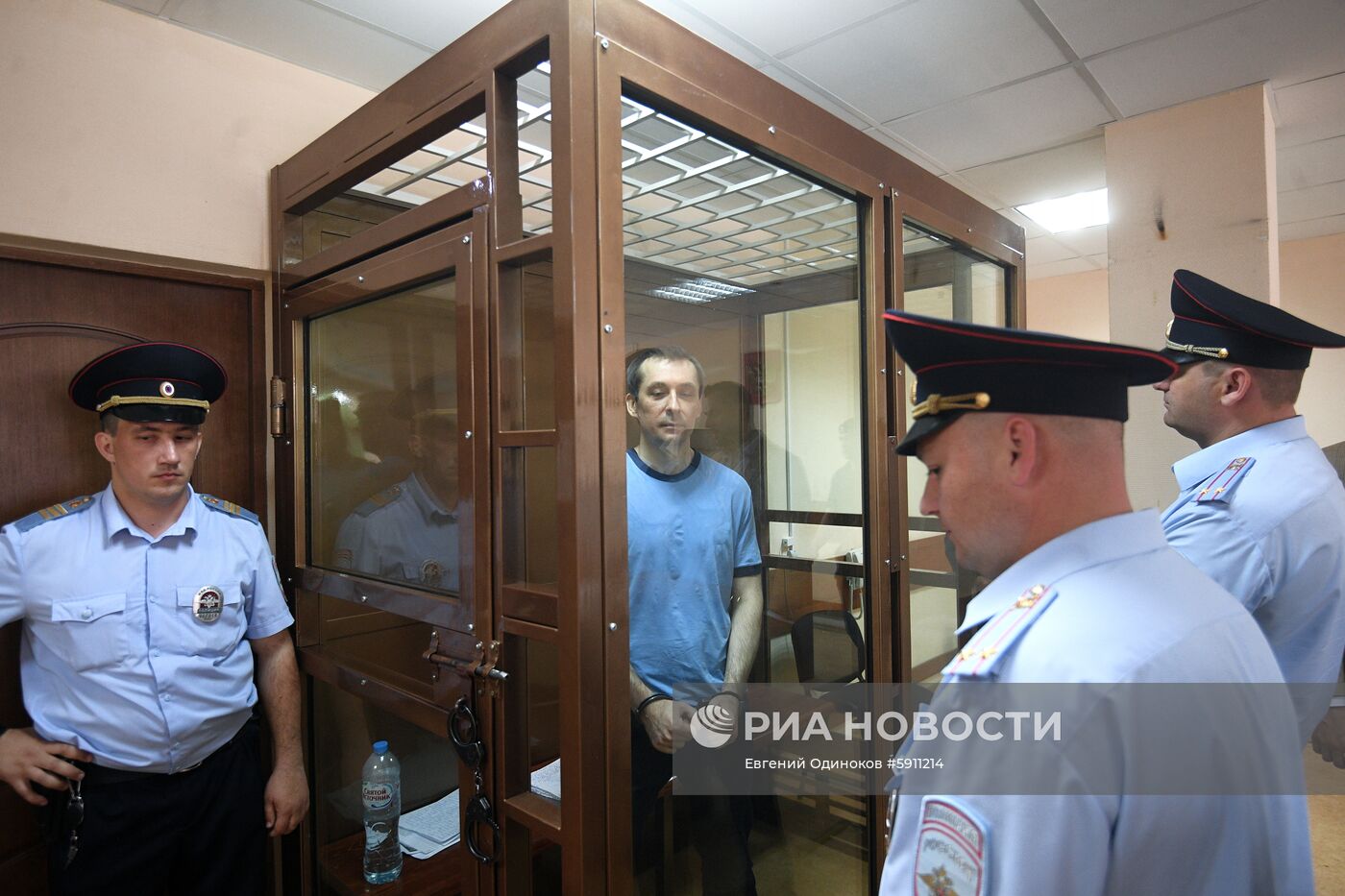 Оглашение приговора Д. Захарченко