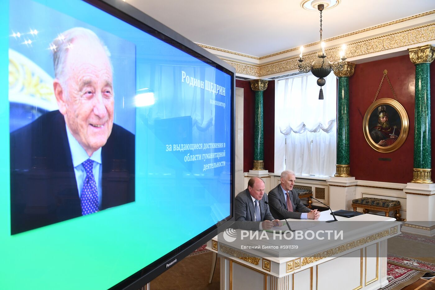 Брифинг  В. Толстого и А. Фурсенко по Госпремиям