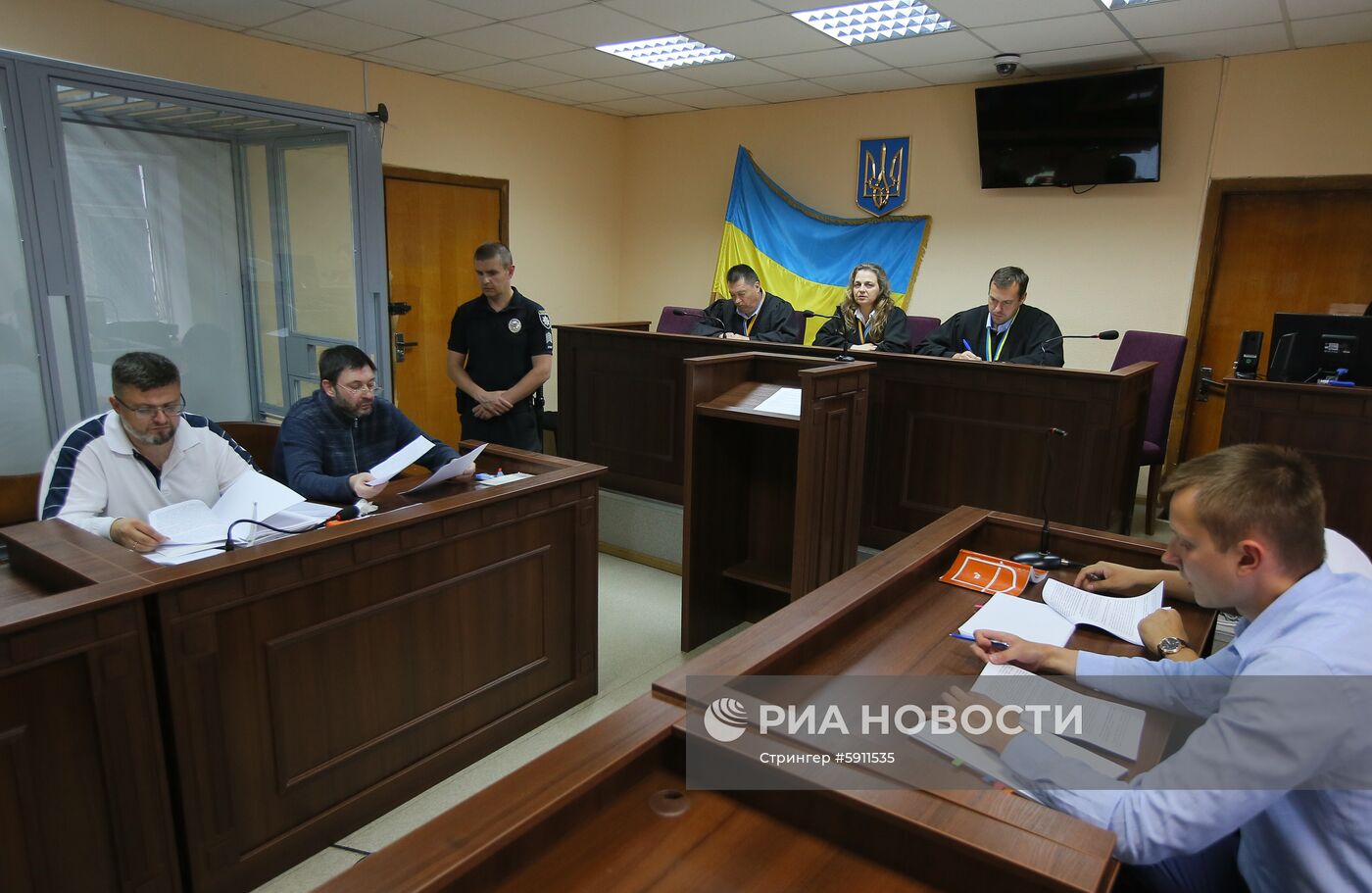 Заседание суда по делу журналиста К. Вышинского в Киеве