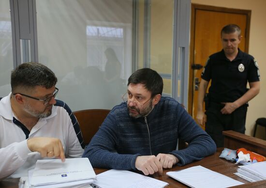 Заседание суда по делу журналиста К. Вышинского в Киеве