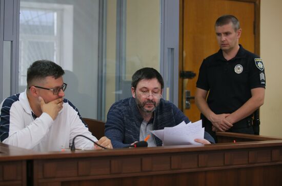 Заседание суда по делу журналиста К. Вышинского в Киеве