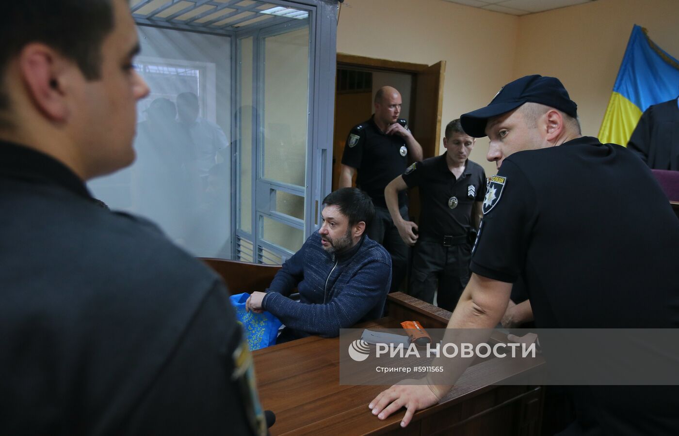 Заседание суда по делу журналиста К. Вышинского в Киеве