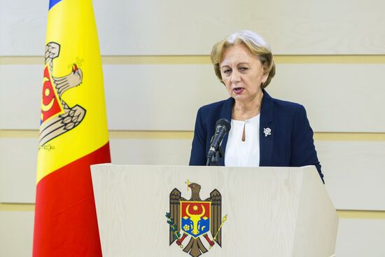 Заседание кабинета министров и парламента в Молдавии
