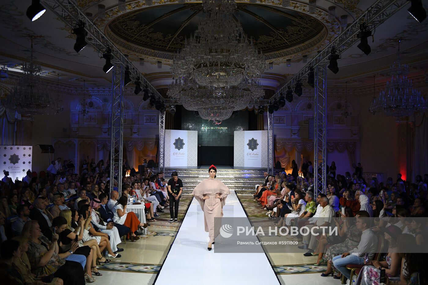 Дни арабской моды в Москве