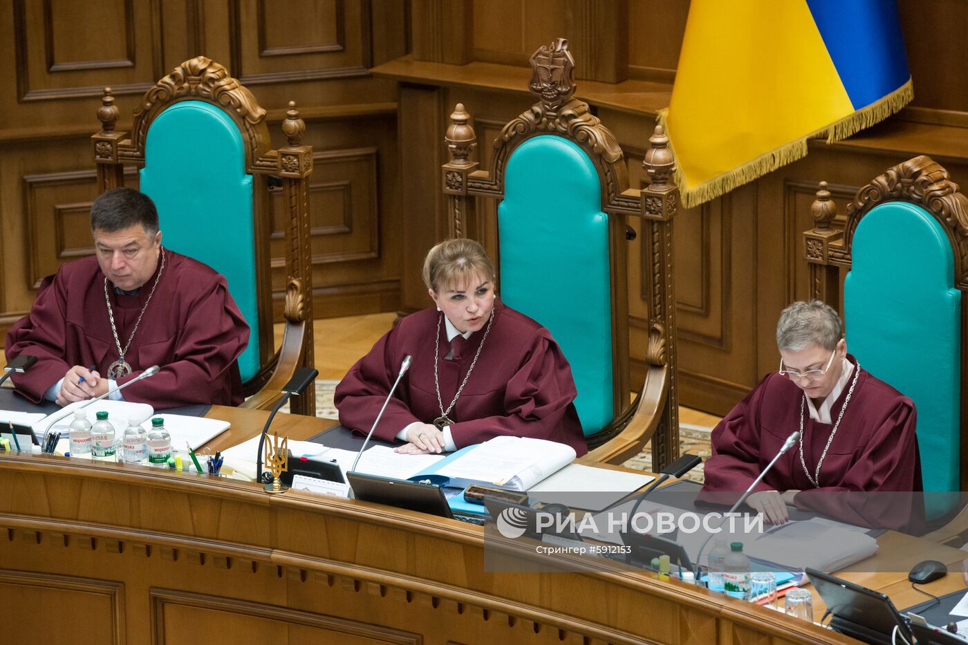 Заседание Конституционного суда в Киеве