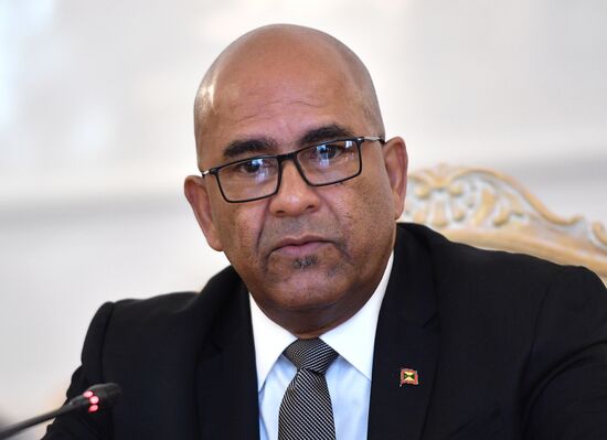 Встреча глав МИД РФ и Гренады С. Лаврова и П. Дэвида