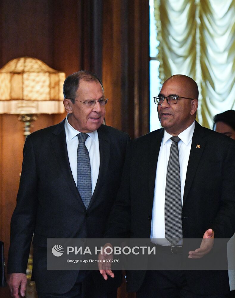 Встреча глав МИД РФ и Гренады С. Лаврова и П. Дэвида