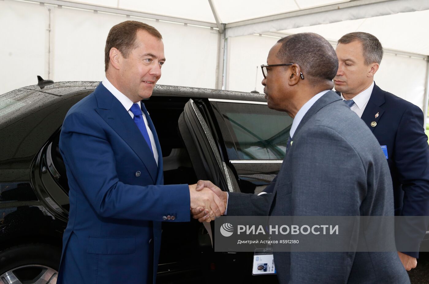 Рабочий визит премьер-министра РФ Д. Медведева в Женеву. День второй
