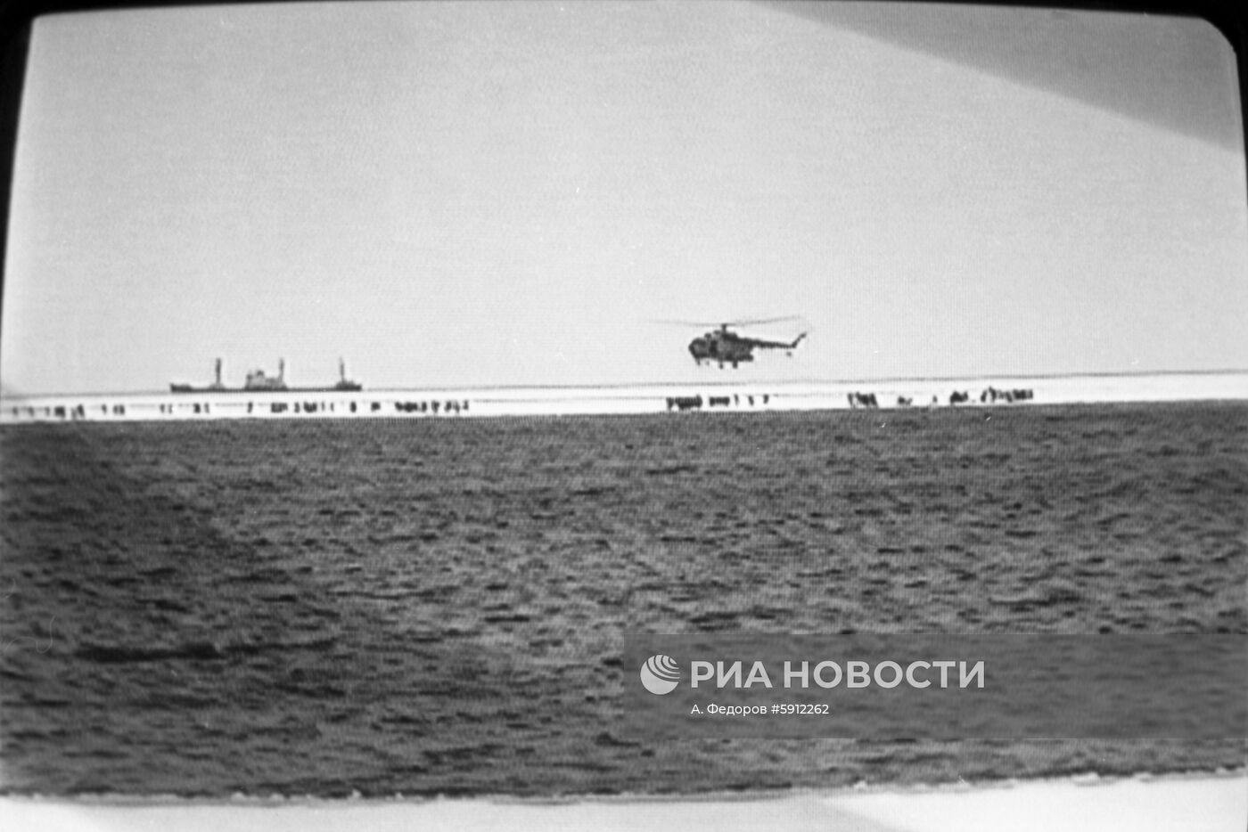 Спасательная операция по эвакуации рыбаков  в Рижском заливе