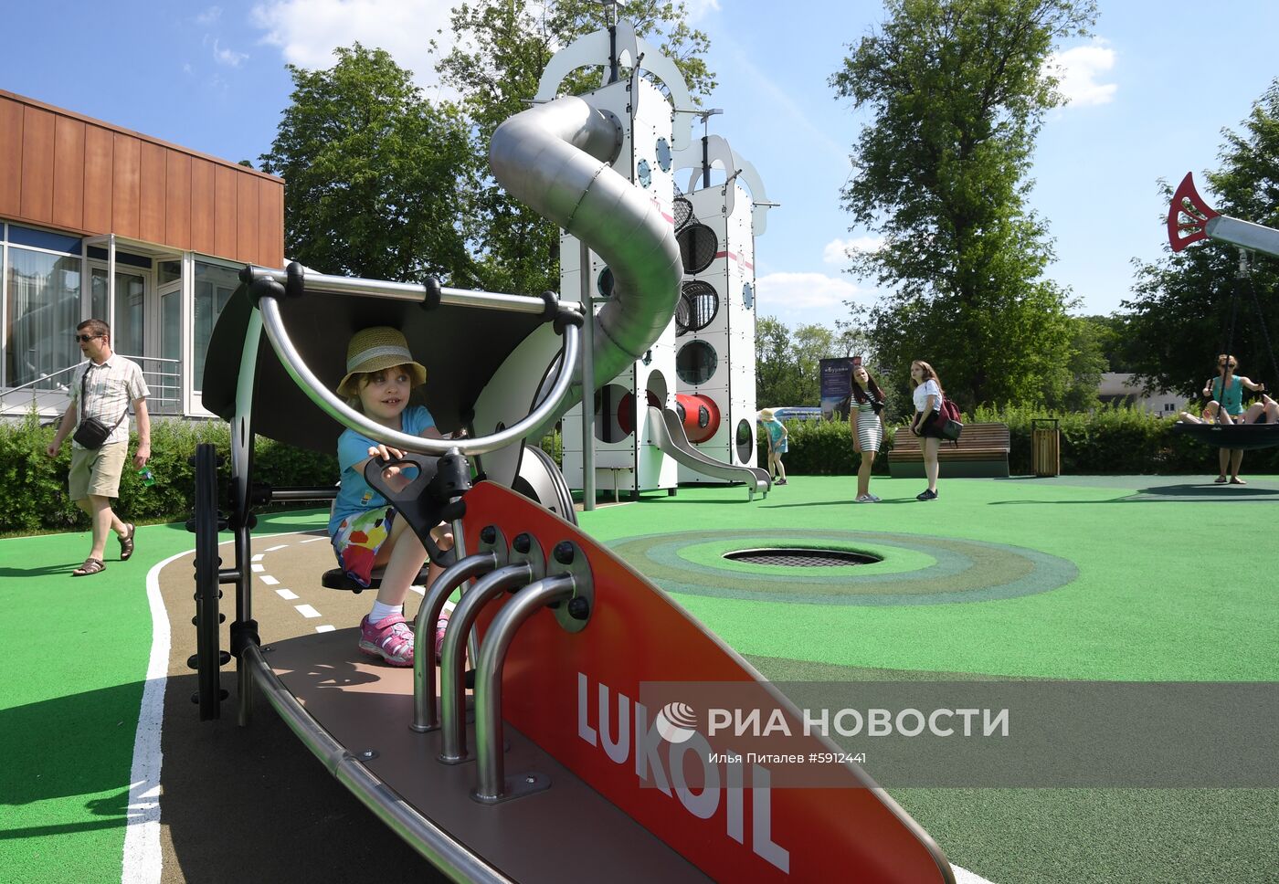 Детская интерактивная площадка "Нефтеград" на ВДНХ