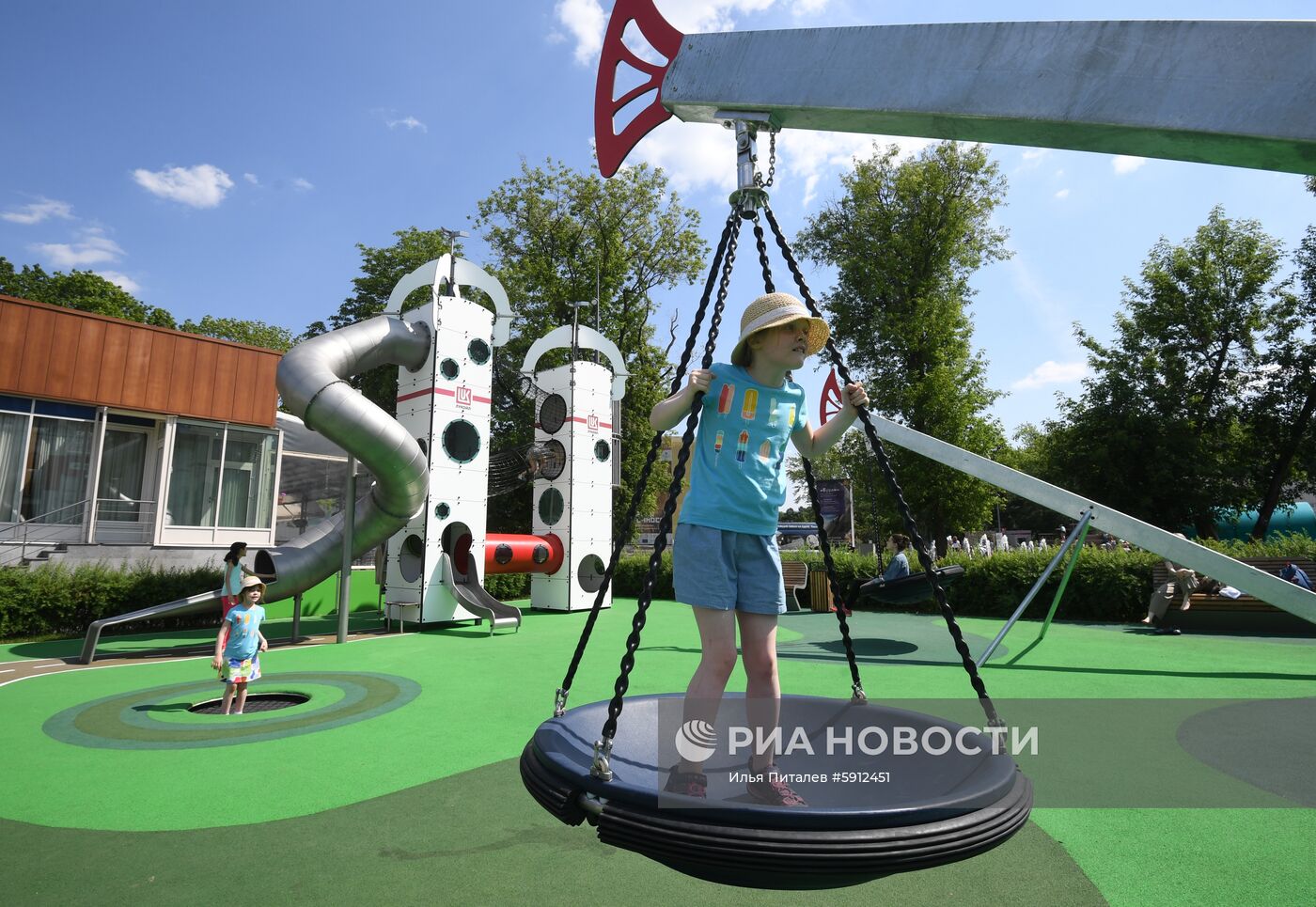 Детская интерактивная площадка "Нефтеград" на ВДНХ