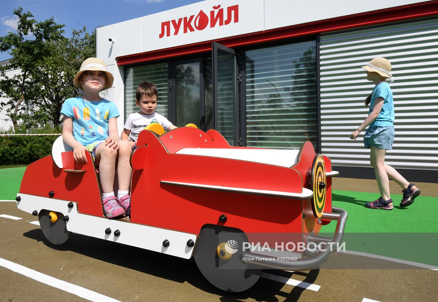 Детская интерактивная площадка "Нефтеград" на ВДНХ