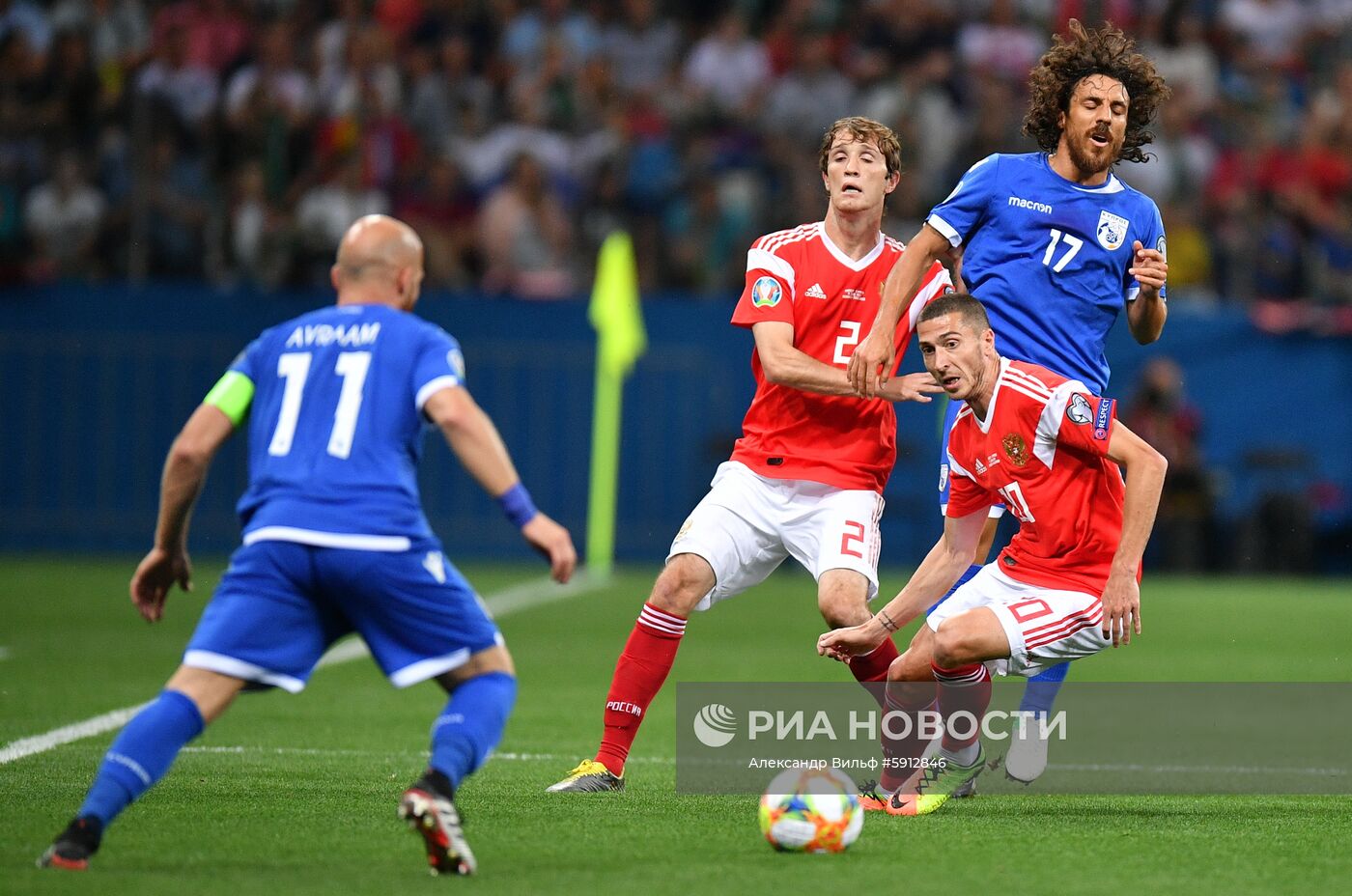 Футбол. Отборочный ЧЕ-2020. Матч Россия - Кипр