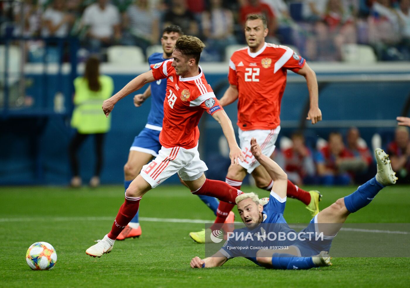Футбол. Отборочный ЧЕ-2020. Матч Россия - Кипр