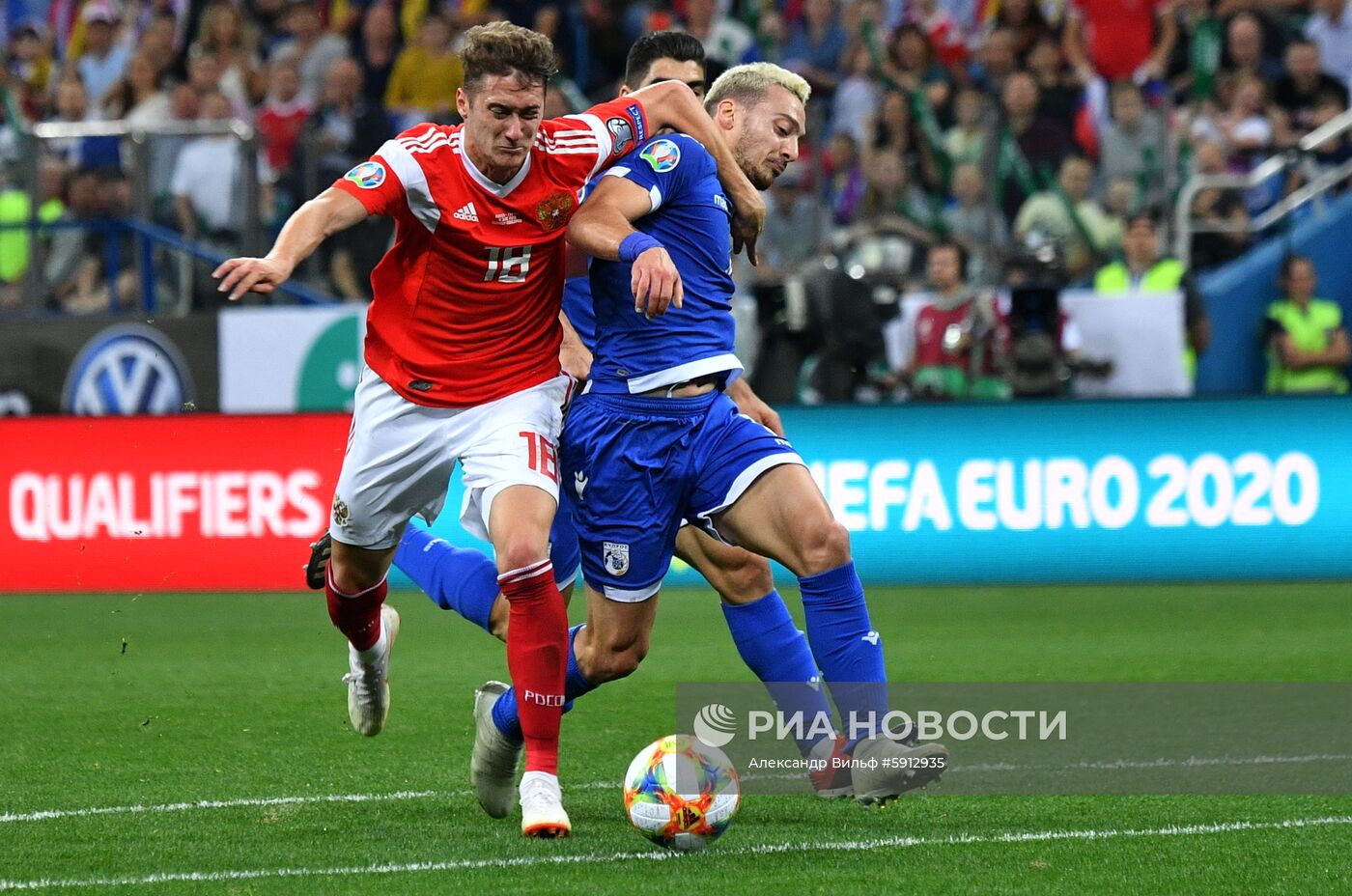 Футбол. Отборочный ЧЕ-2020. Матч Россия - Кипр