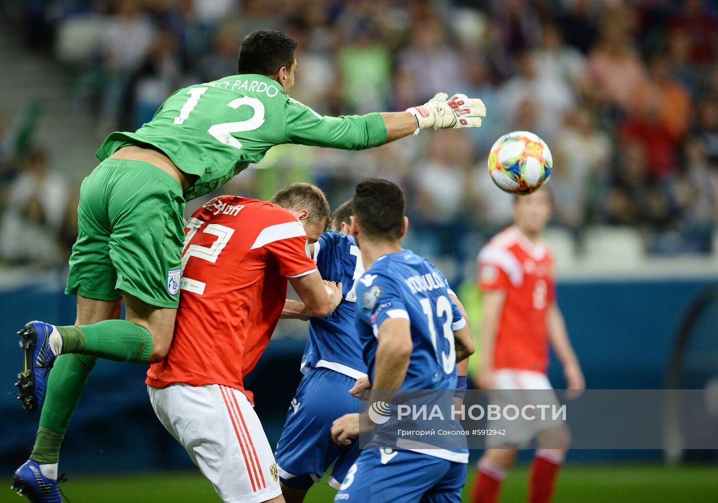 Футбол. Отборочный ЧЕ-2020. Матч Россия - Кипр