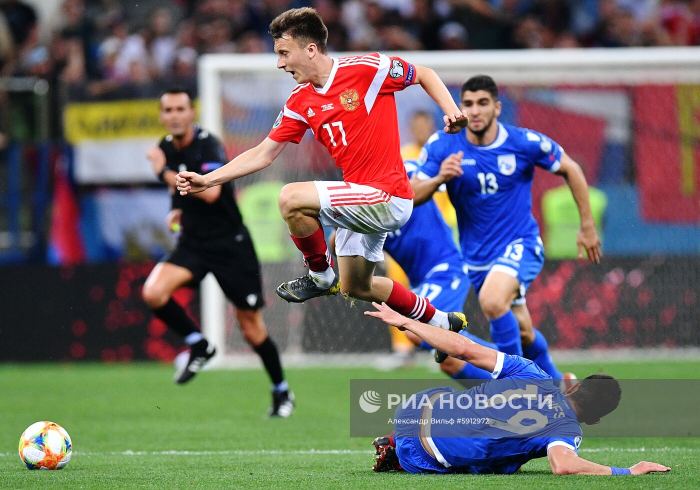 Футбол. Отборочный ЧЕ-2020. Матч Россия - Кипр