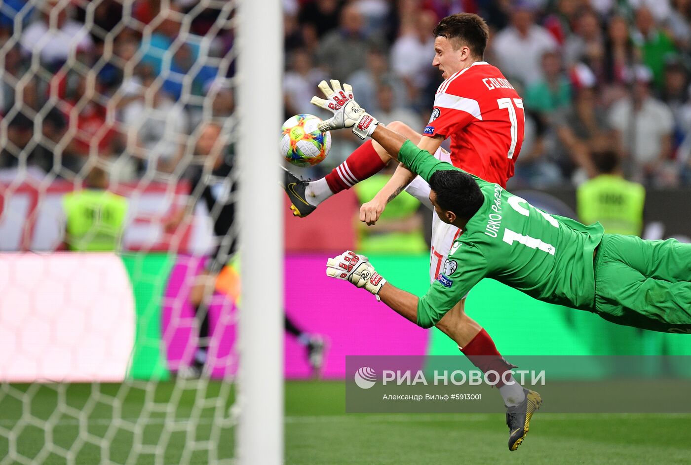 Футбол. Отборочный ЧЕ-2020. Матч Россия - Кипр