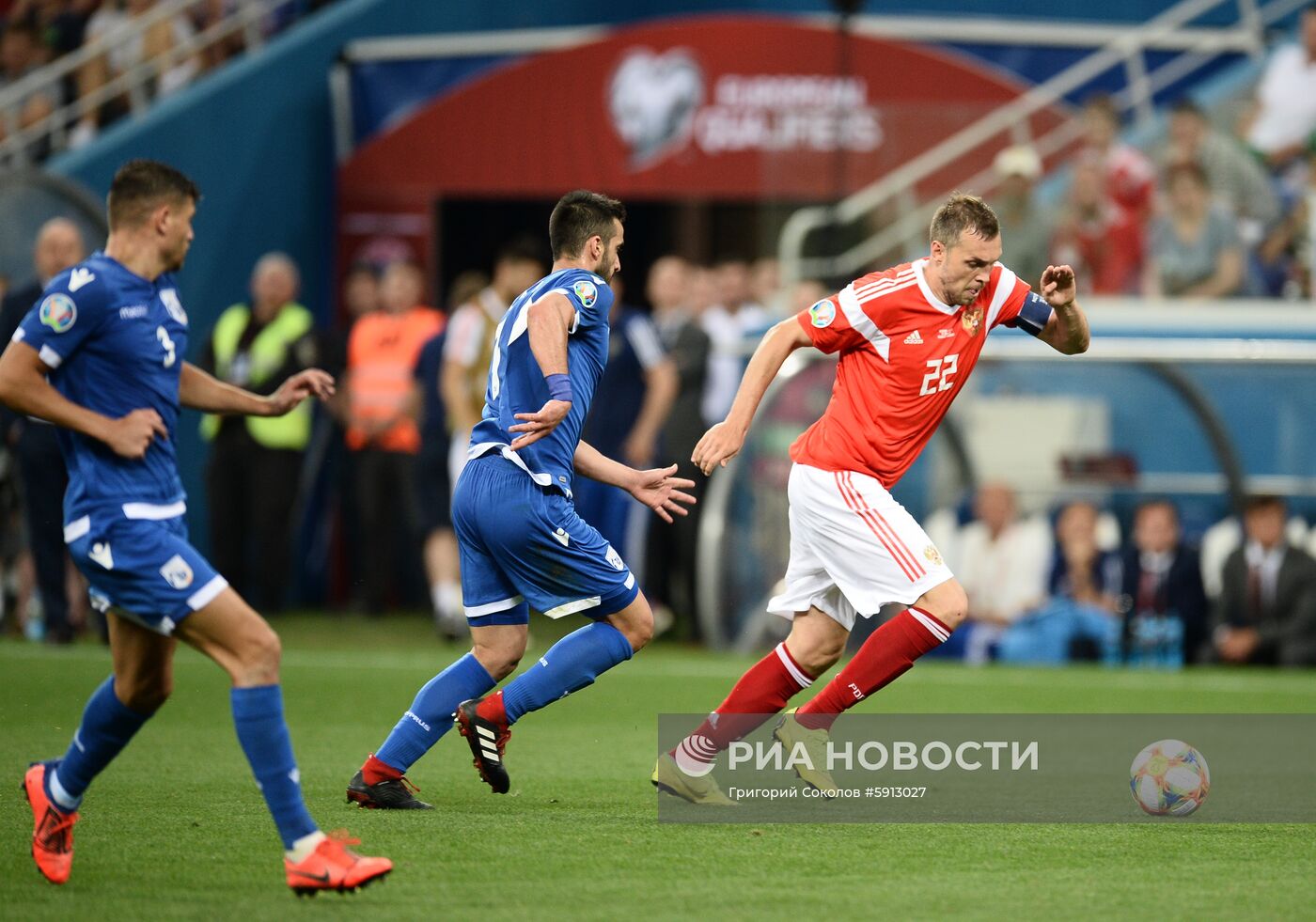 Футбол. Отборочный ЧЕ-2020. Матч Россия - Кипр