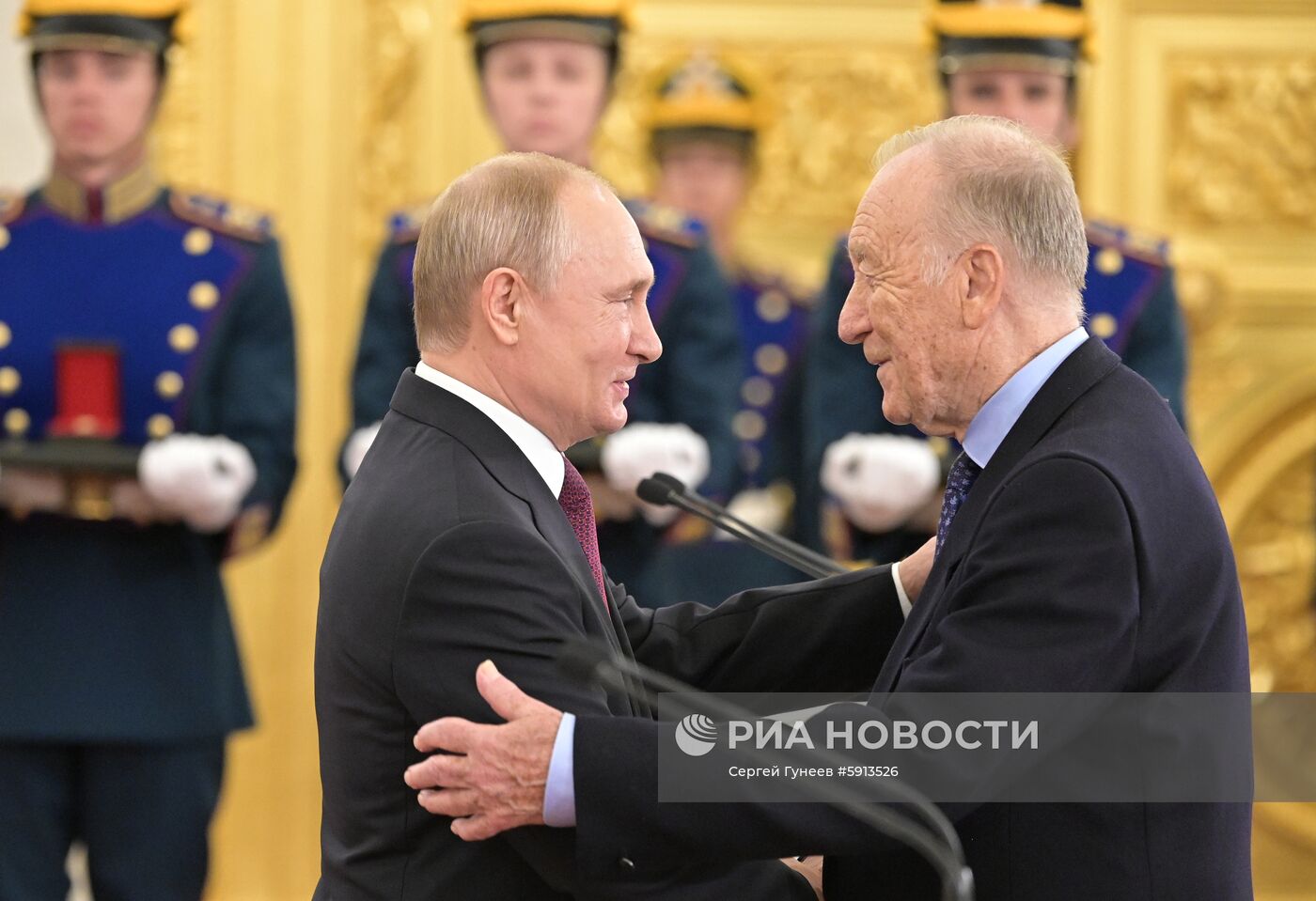 Президент РФ В. Путин вручил Государственные премии в Кремле