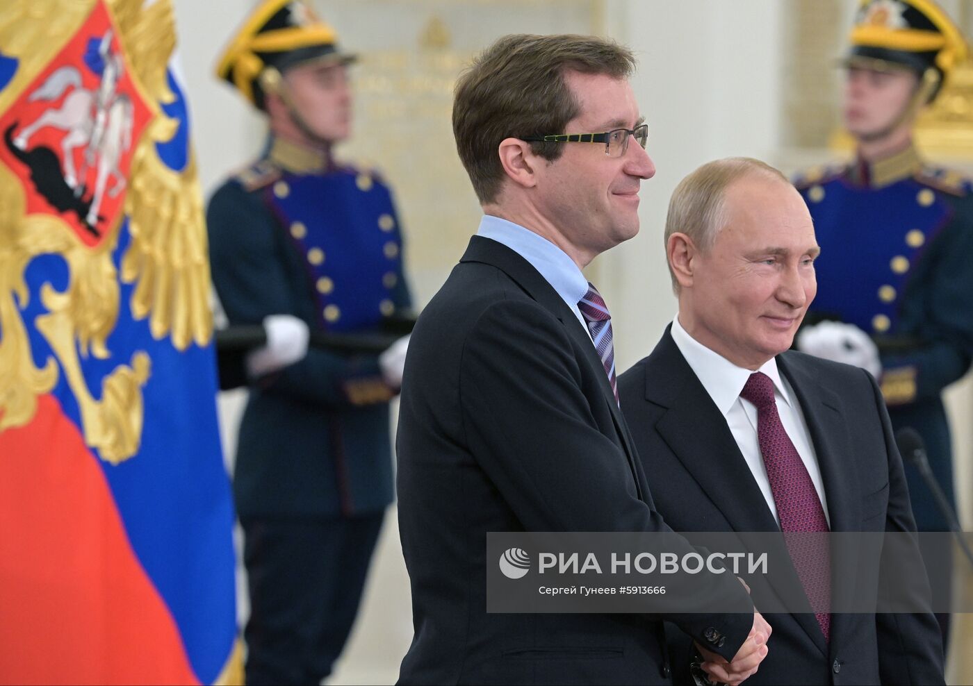 Президент РФ В. Путин вручил Государственные премии в Кремле