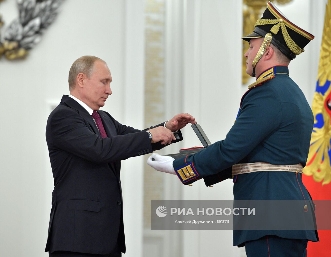 12 июня 2019. Президент РФ Владимир Путин на церемонии вручения Государственных премий за 2018 год в День России. Место: Россия, Москва. Автор: Алексей Дружинин/РИА Новости. Президент РФ В. Путин вручил Государственные премии в Кремле