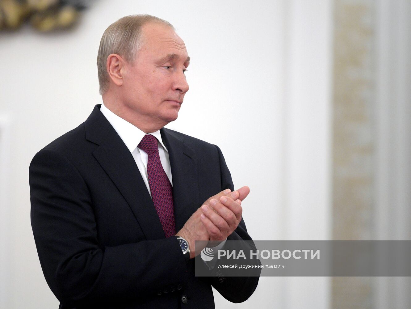 Президент РФ В. Путин вручил Государственные премии в Кремле