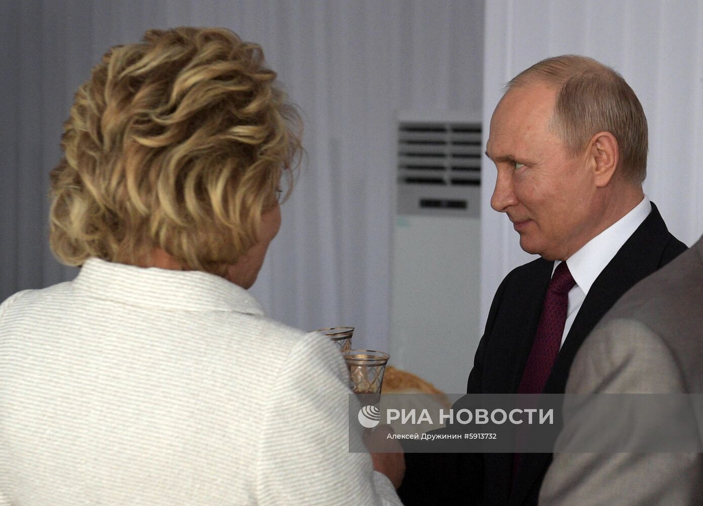 Президент РФ В. Путин вручил Государственные премии в Кремле