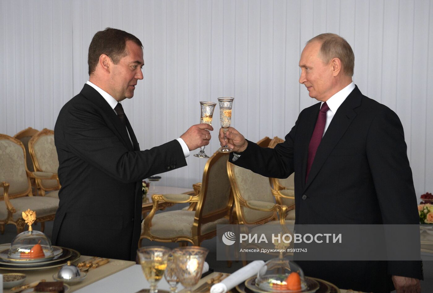 Президент РФ В. Путин вручил Государственные премии в Кремле