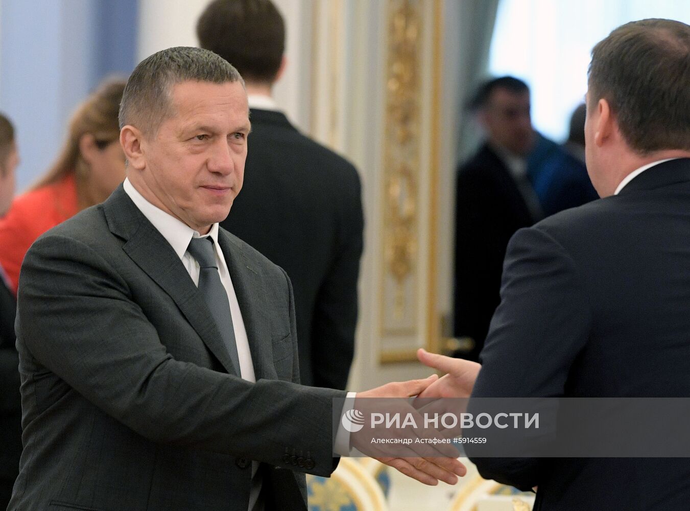 Премьер-министр РФ Д. Медведев провел заседание правительства РФ