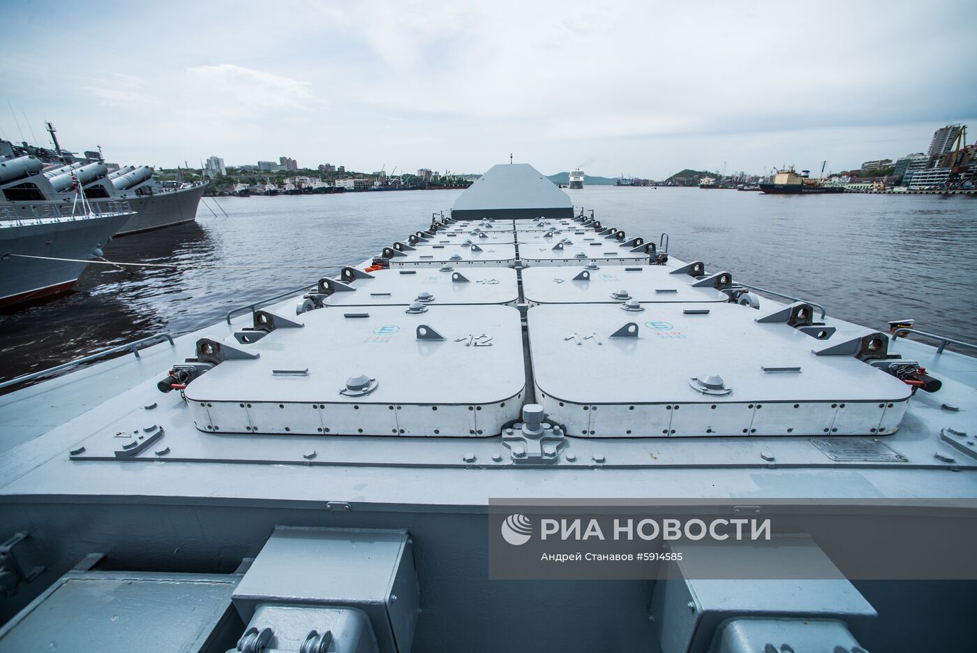 Корвет Тихоокеанского флота "Совершенный"