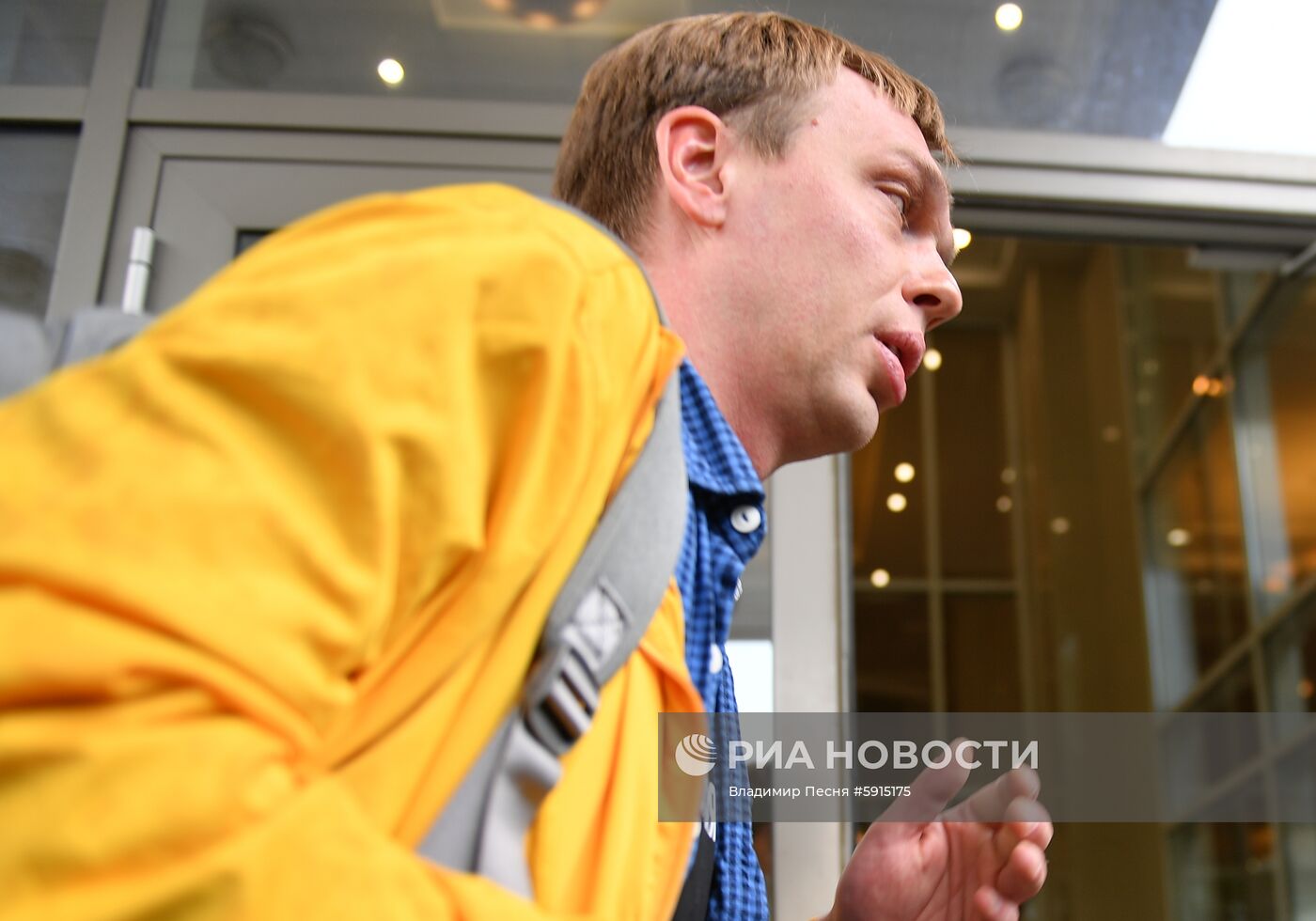 Рассмотрение жалобы на решение суда о домашнем аресте И. Голунова