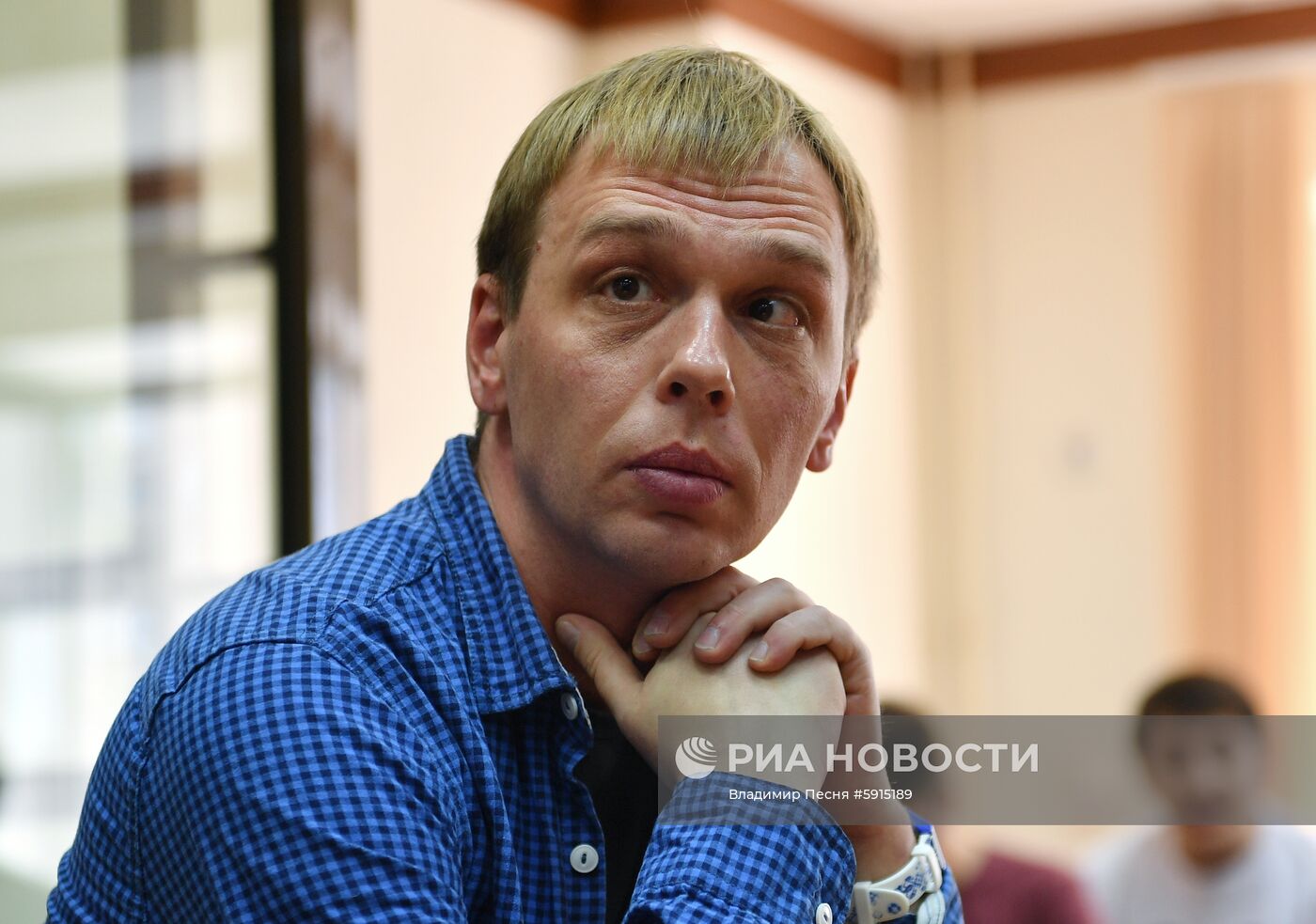 Рассмотрение жалобы на решение суда о домашнем аресте И. Голунова