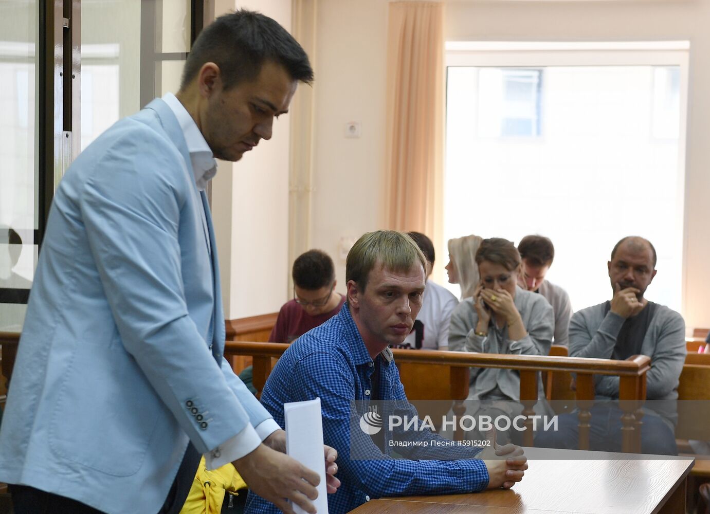 Рассмотрение жалобы на решение суда о домашнем аресте И. Голунова
